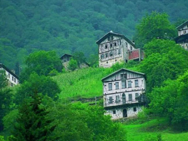 UÇAKLI KARADENİZ VE BATUM TURU