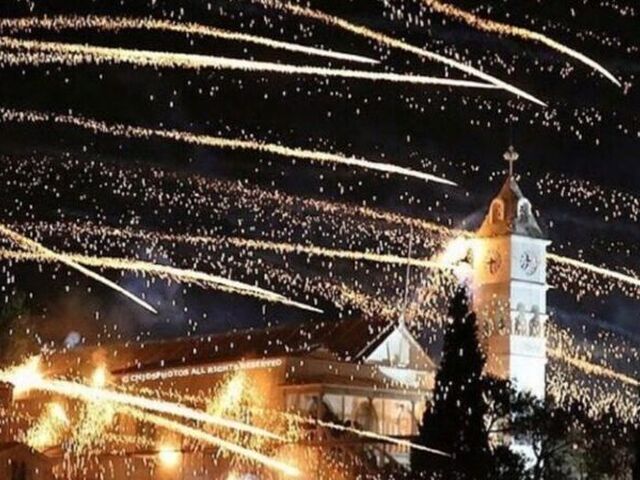 SAKIZ ADASI PASKALYA ROKET SAVAŞLARI 